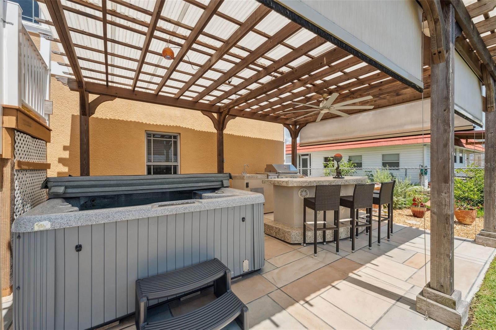Pergola/ Bar Area