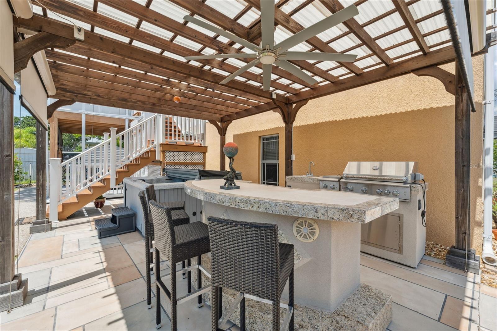 Pergola/ Bar Area