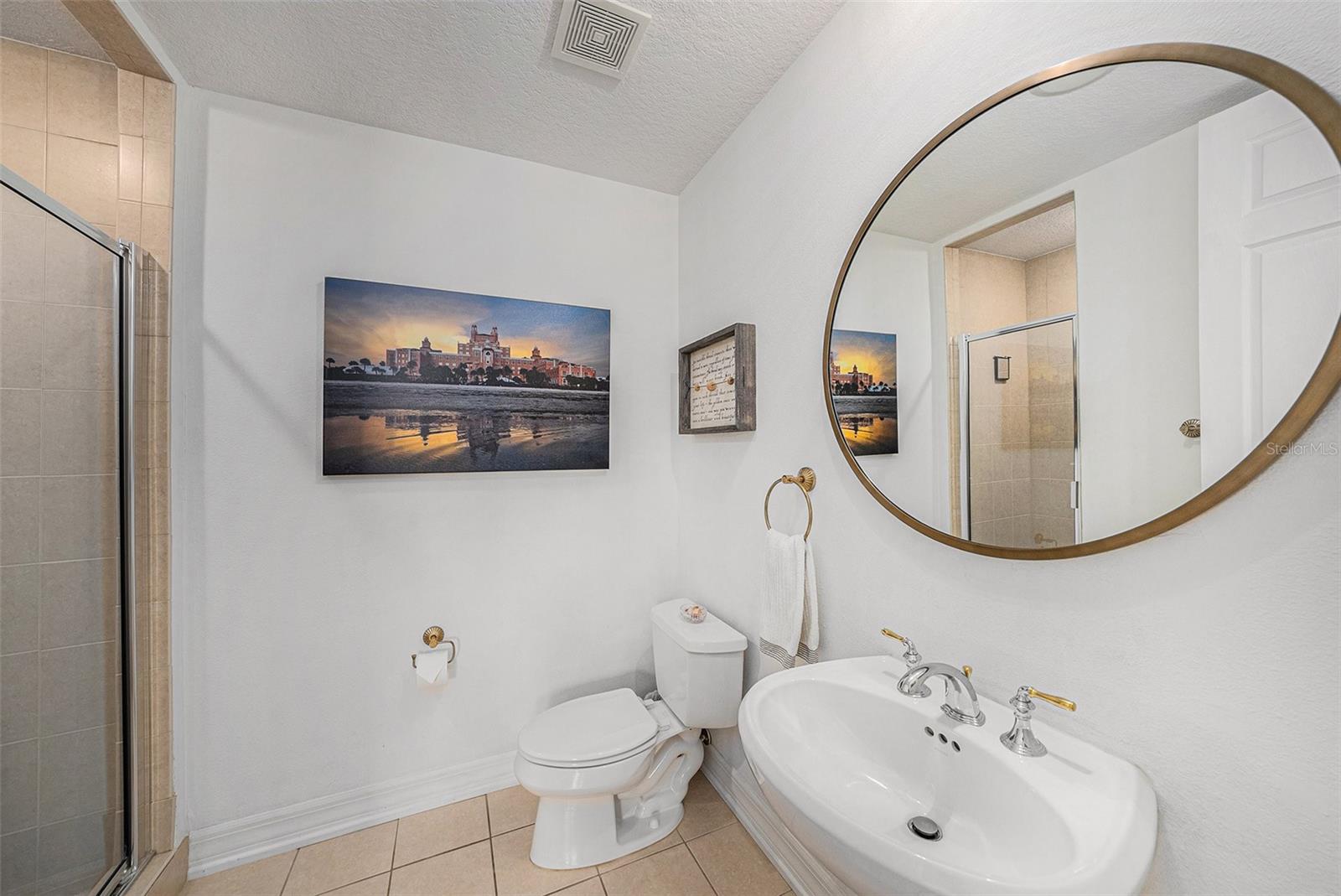 Full bathroom