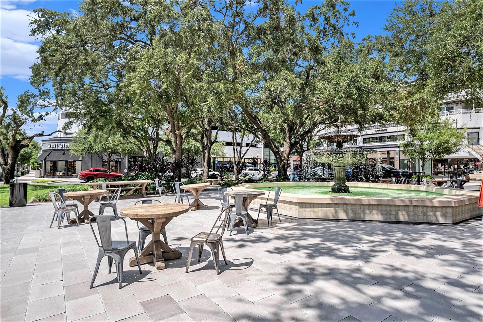 5 minute walk to Hyde Park Village
