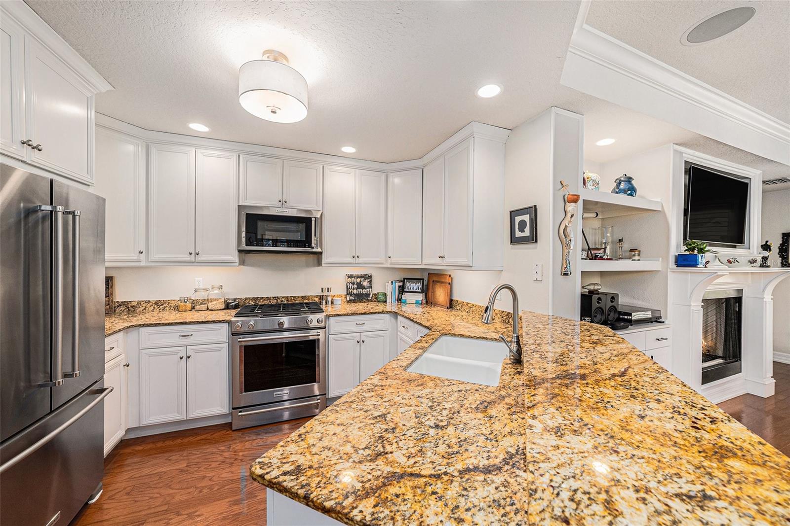 Kitchenaid appliances, gas stove