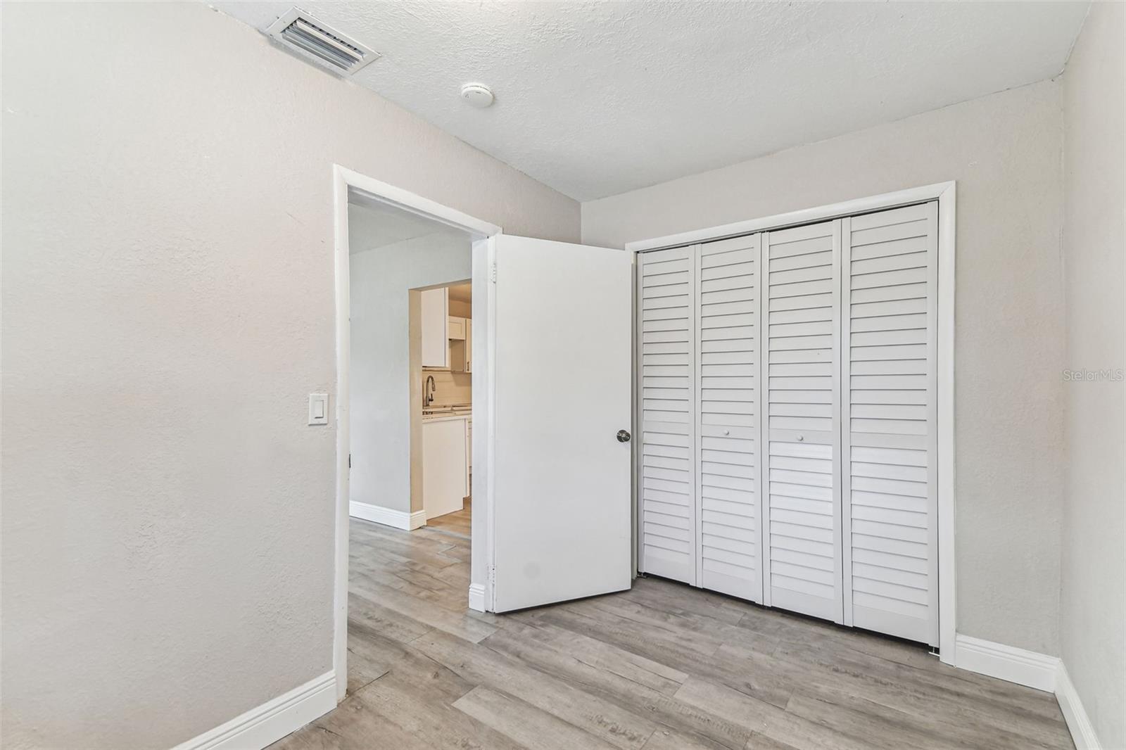 Bed 3 w/ closet