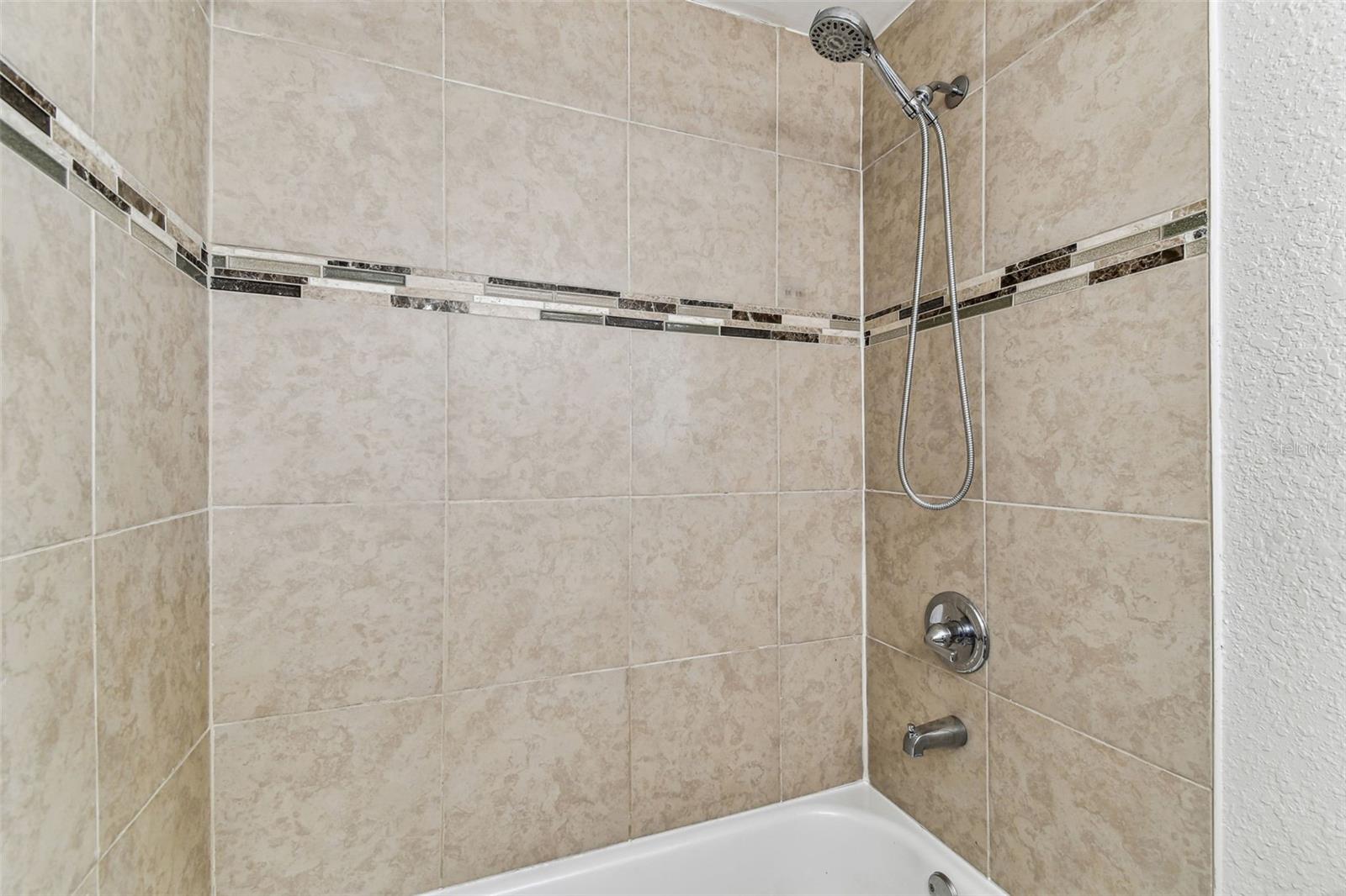Tile surround at Tub/shower