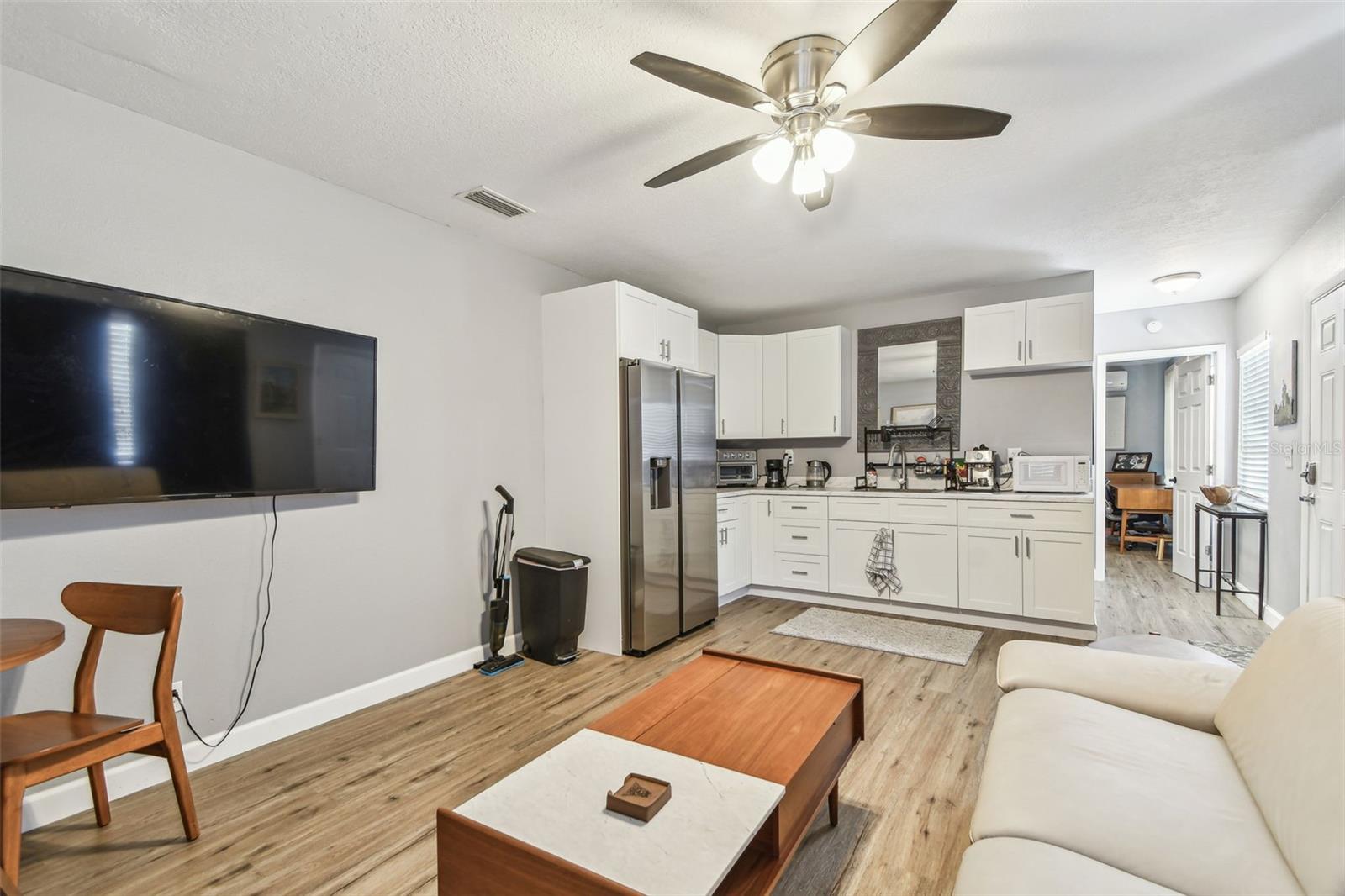 Executive Suite Unit
