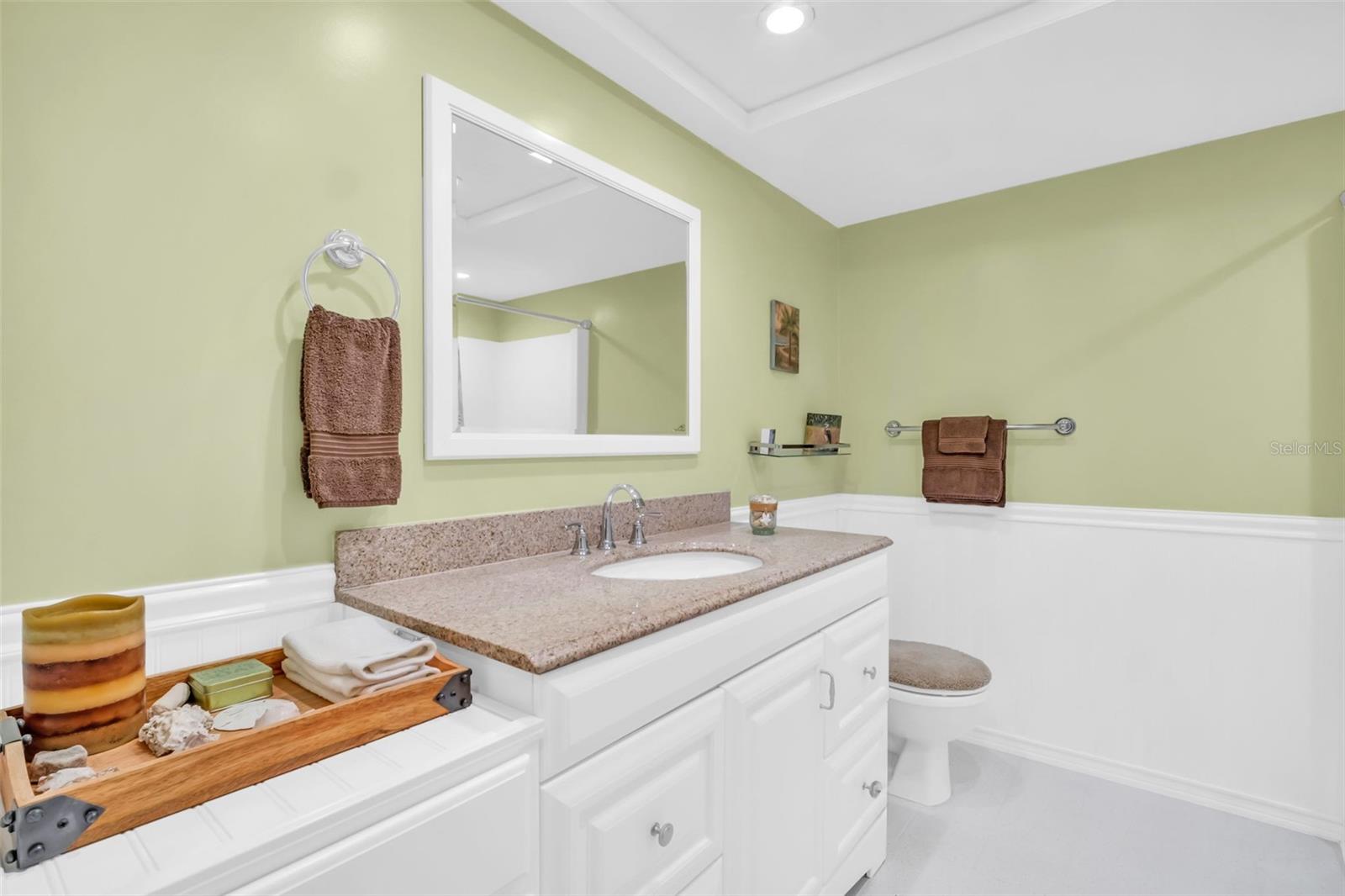 Beautifully updated hall bath~
