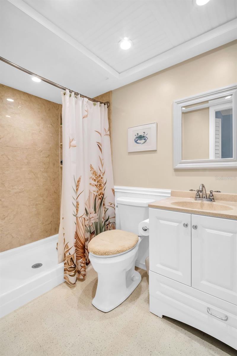 Updated en-suite with new vanity, walk-in shower, & recessed lighting~