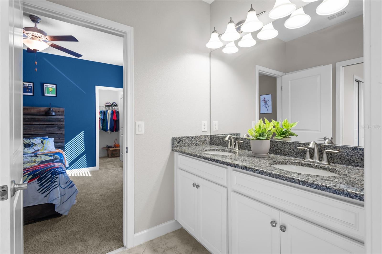 Bathroom 4 - jack and jill style between bedrooms 4 and 5