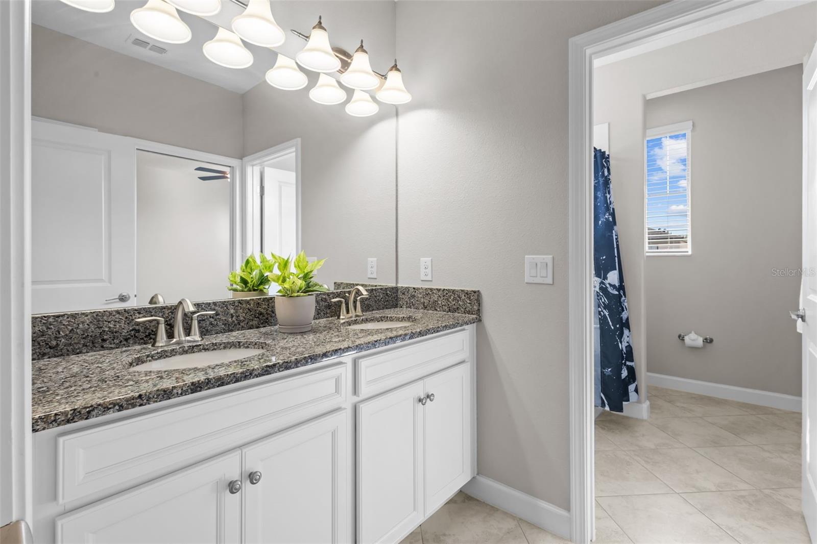 Bathroom 4 - jack and jill style between bedrooms 4 and 5