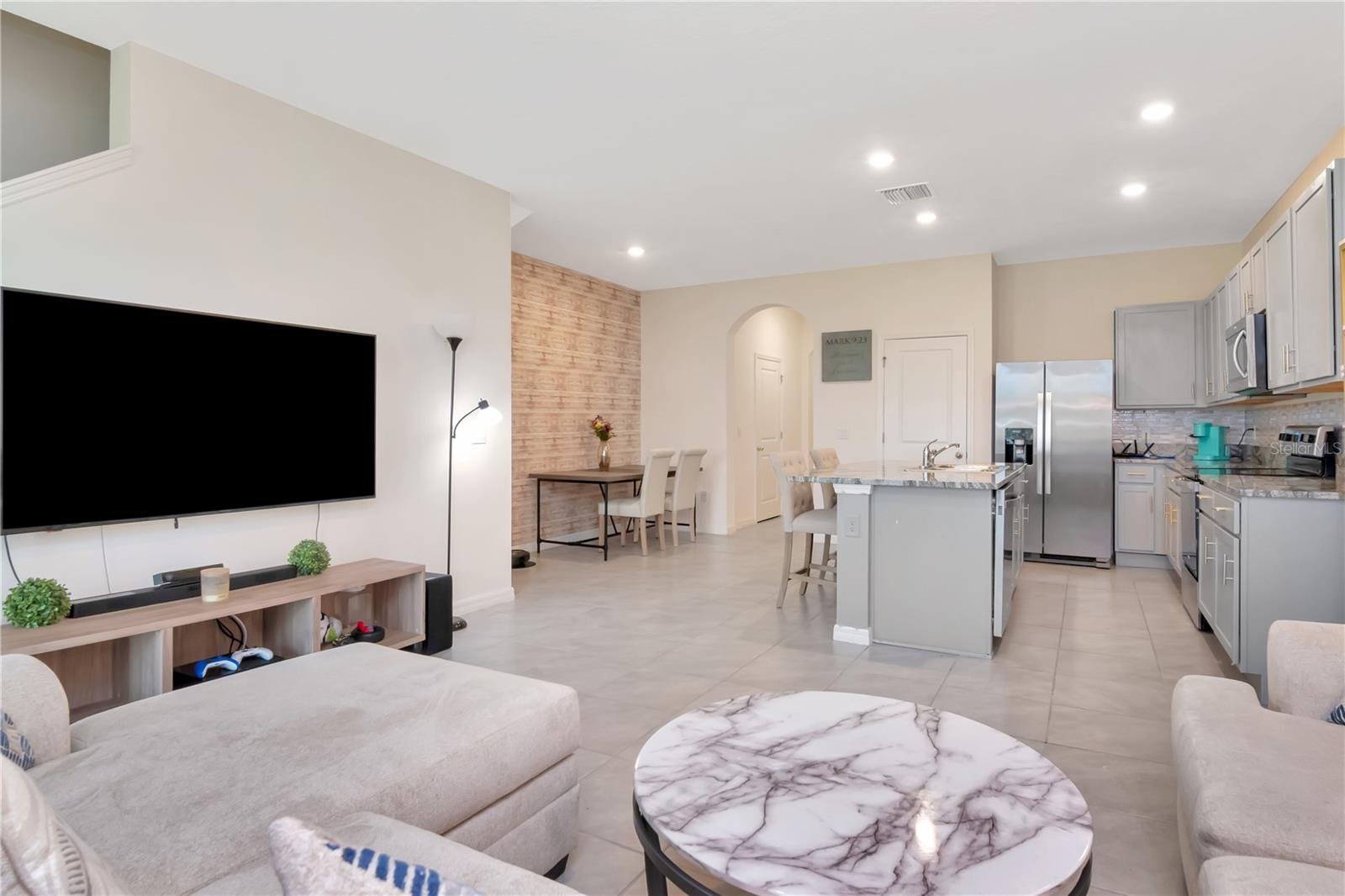 Open Concept - Kitchen, Livingroom, Dining Area