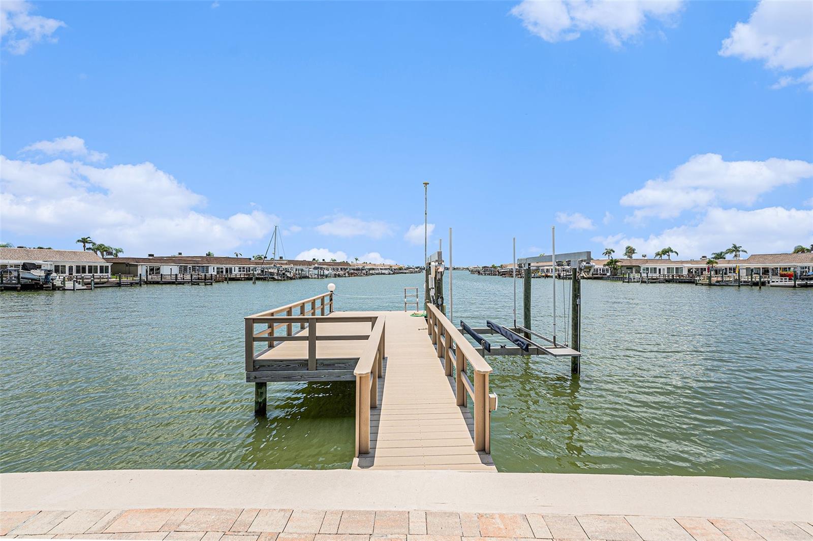 Private dock & LIFT!