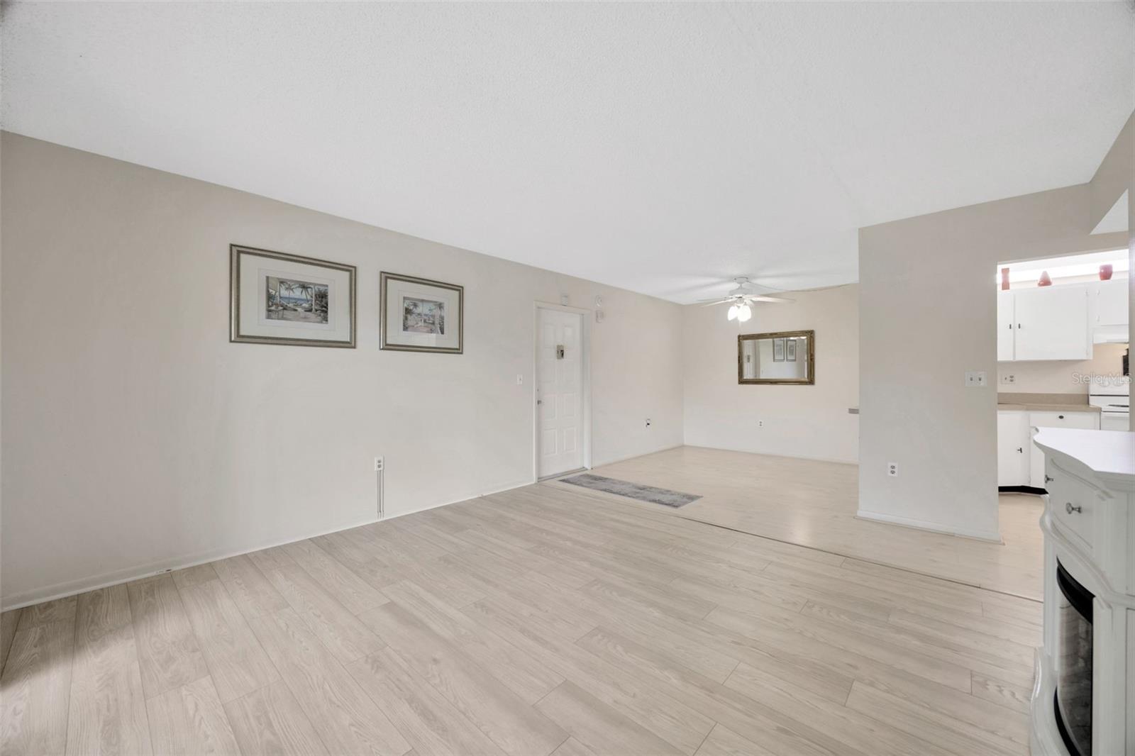 Living Room/Dining Room