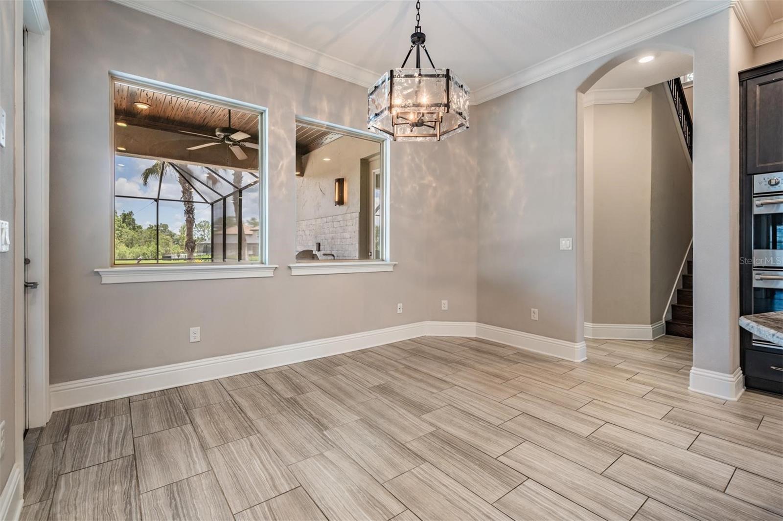 Eating area in kitchen