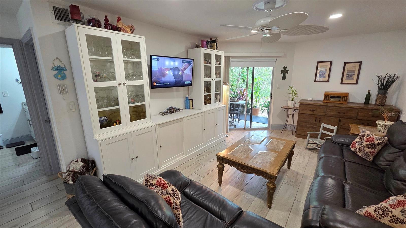 Living Area 2