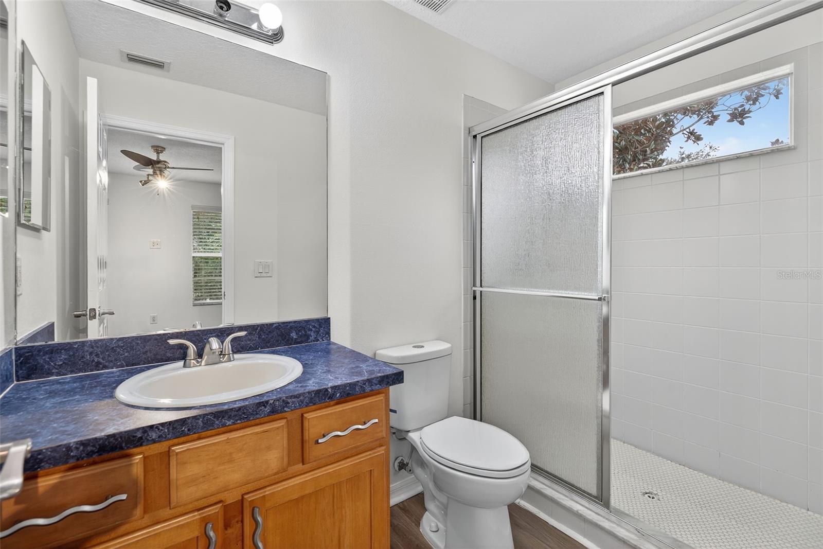 5th bed attached bath