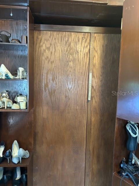 2nd bedroom with Murphy bed open