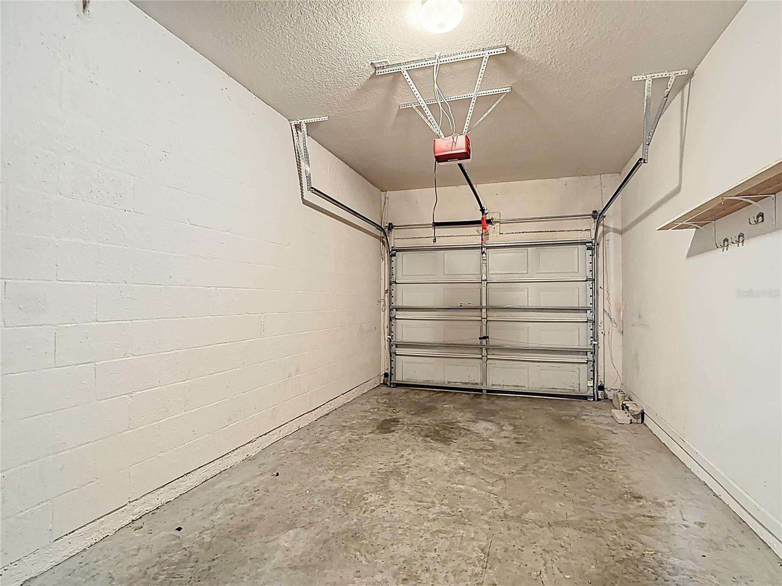 1-Car Garage