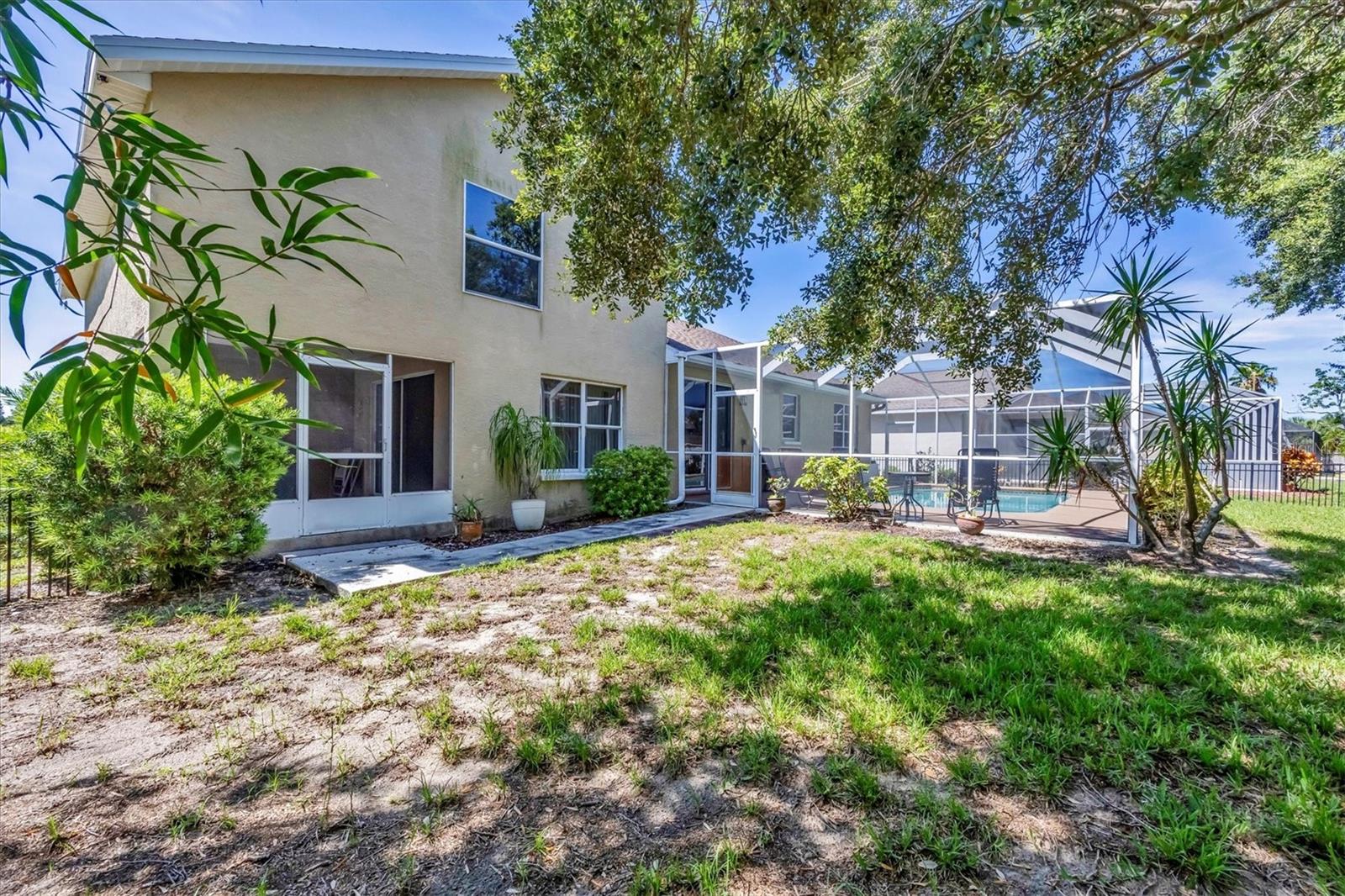 Large Fenced Yard