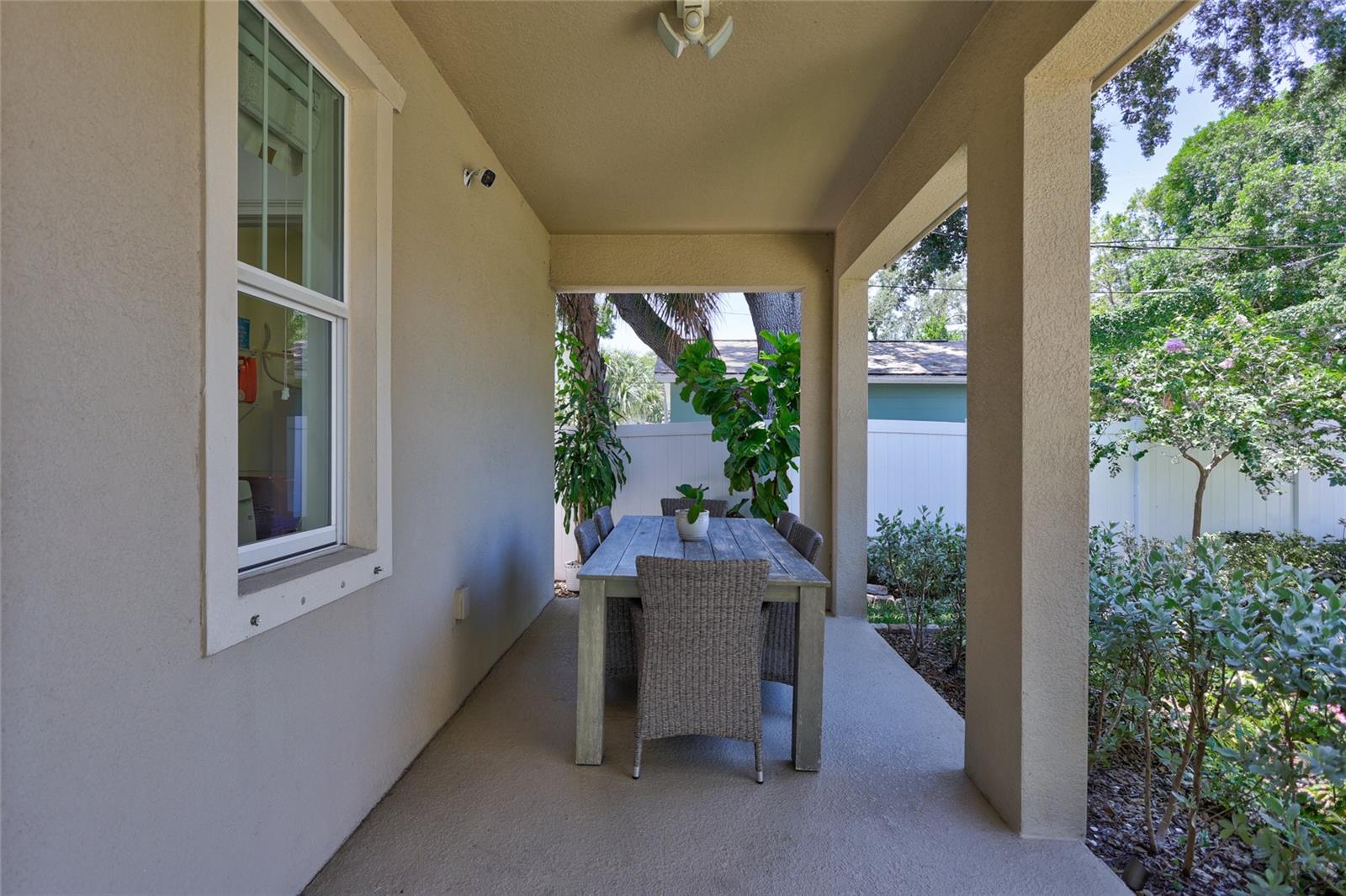 Back covered patio for outdoor dining