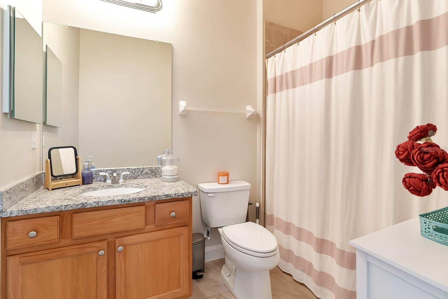 Second bedroom ensuite bathroom