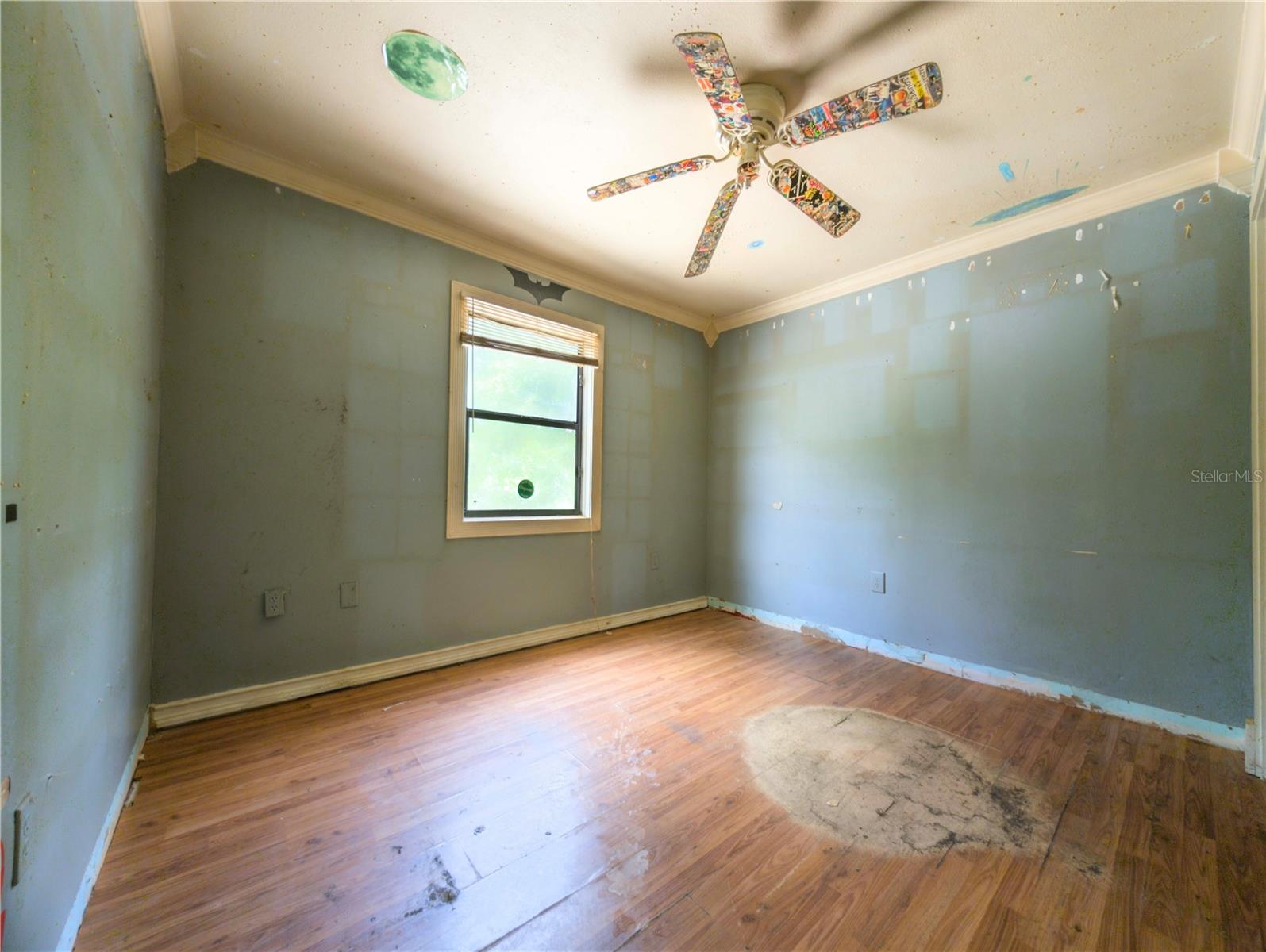 ceiling fans in the rooms