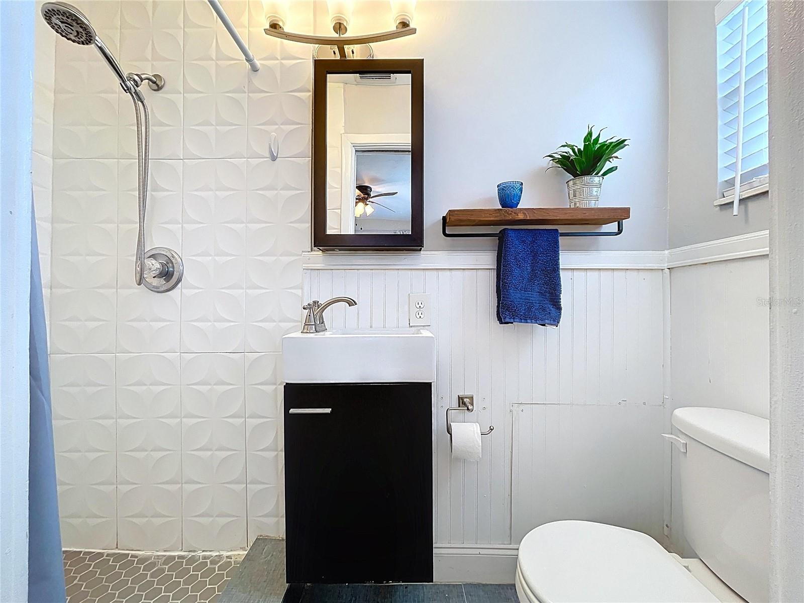 En-suite bathroom.