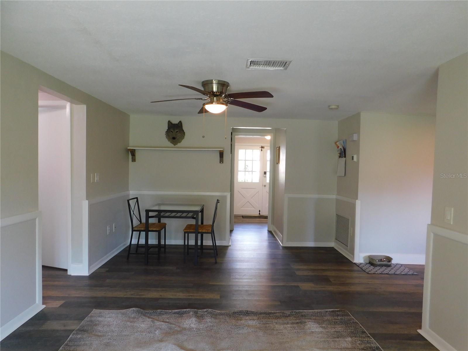 Flex Room and Dining Nook