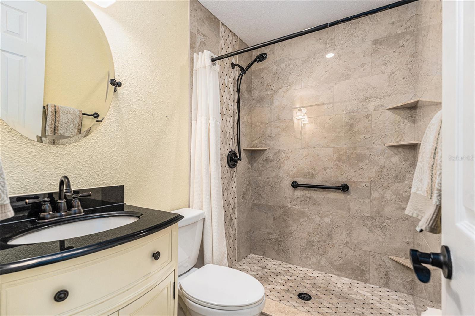 2nd Bathroom