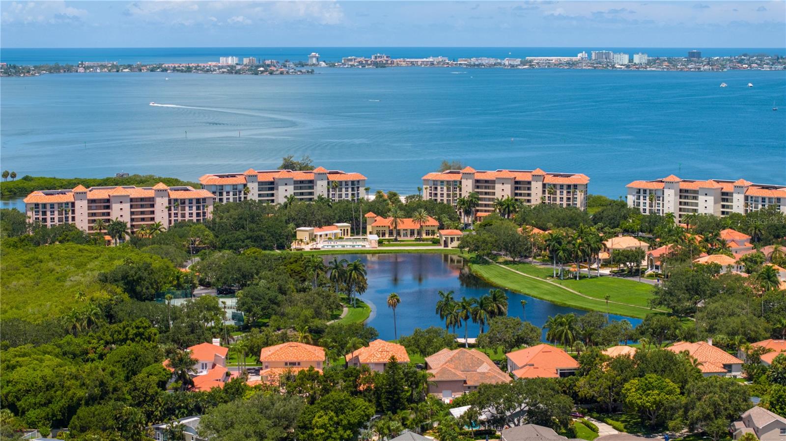 Dolphin Cay Community