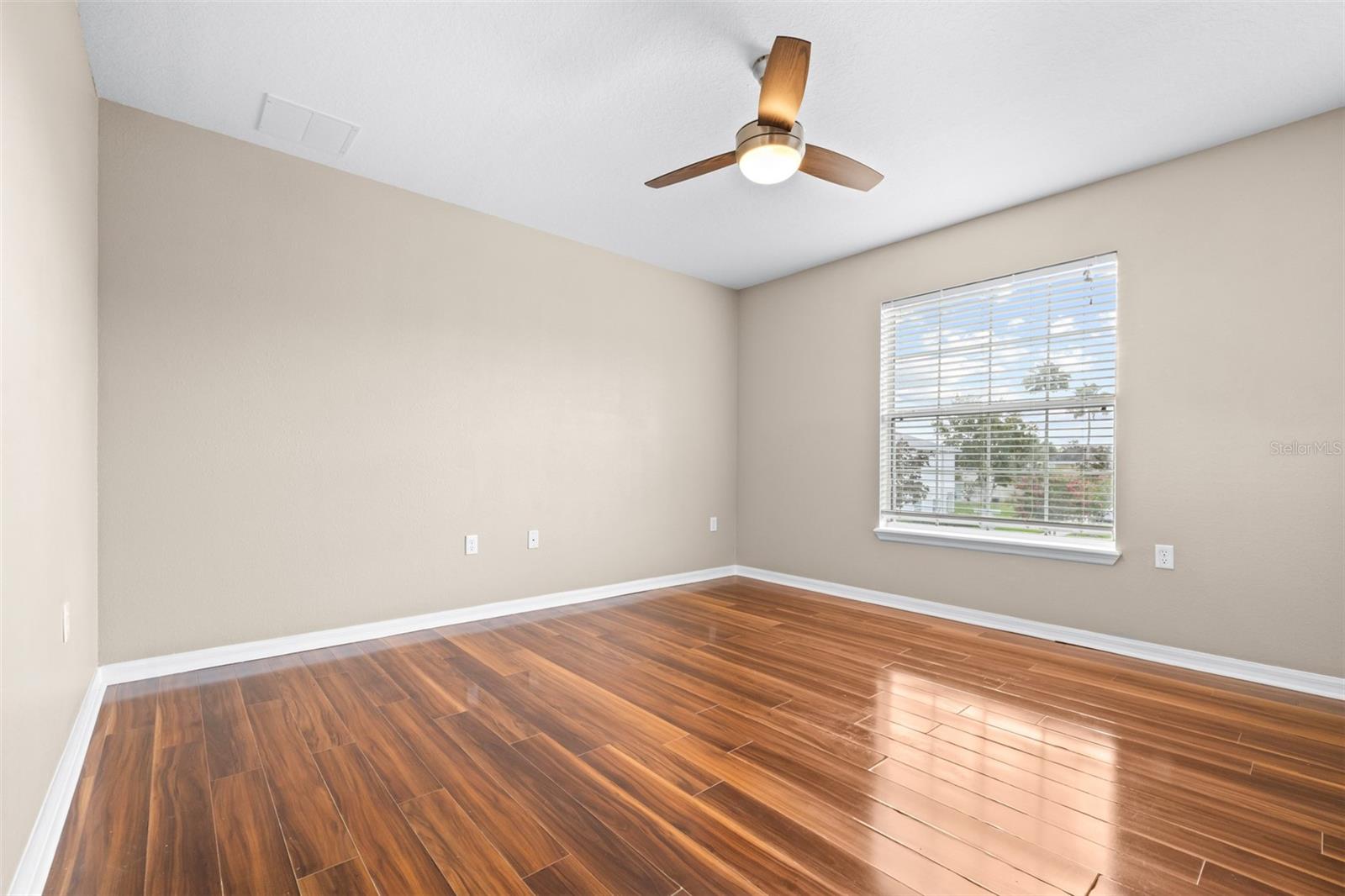 Large Secondary Bedroom Upstairs