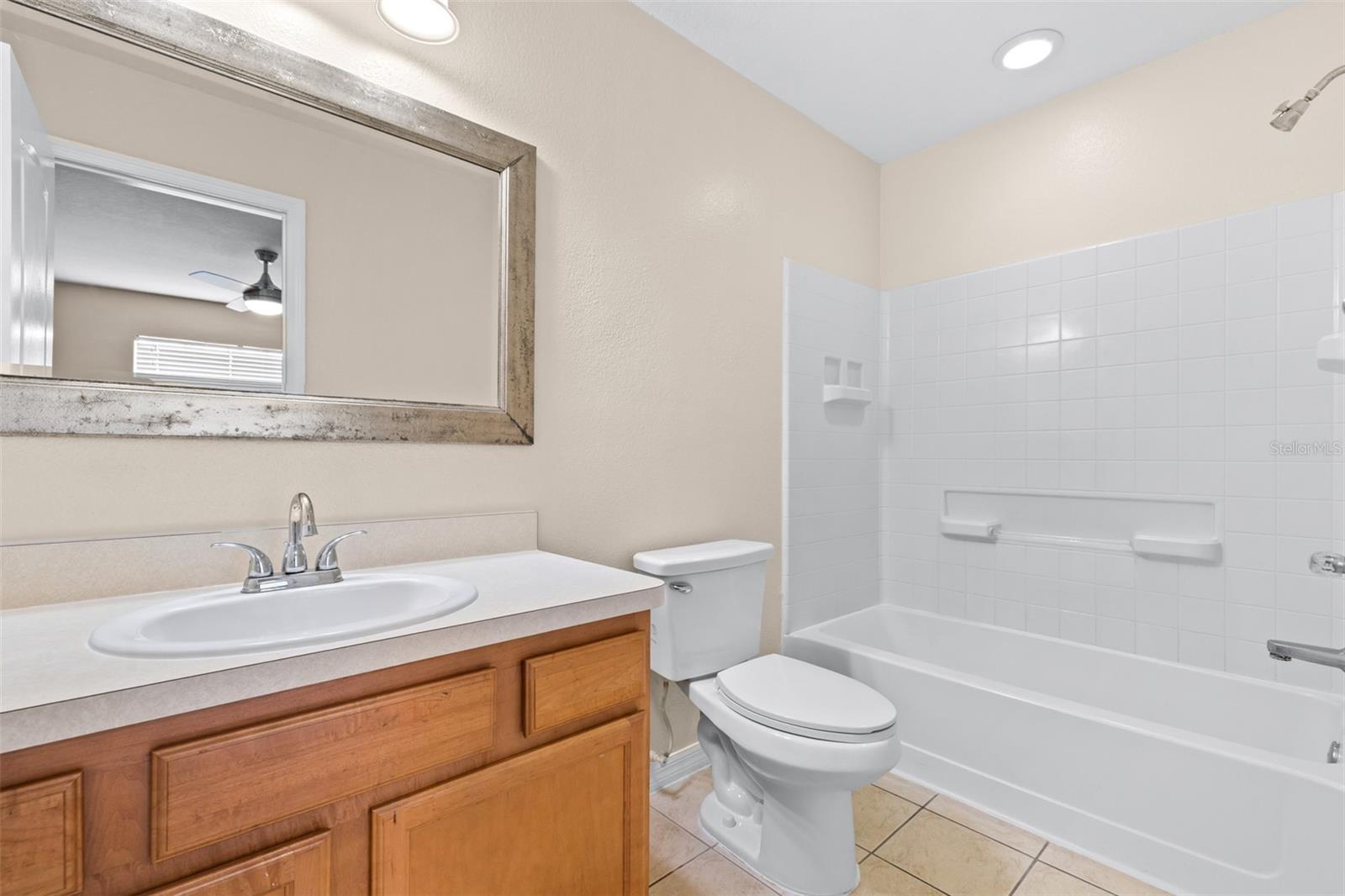 Upstairs Secondary Ensuite Bath