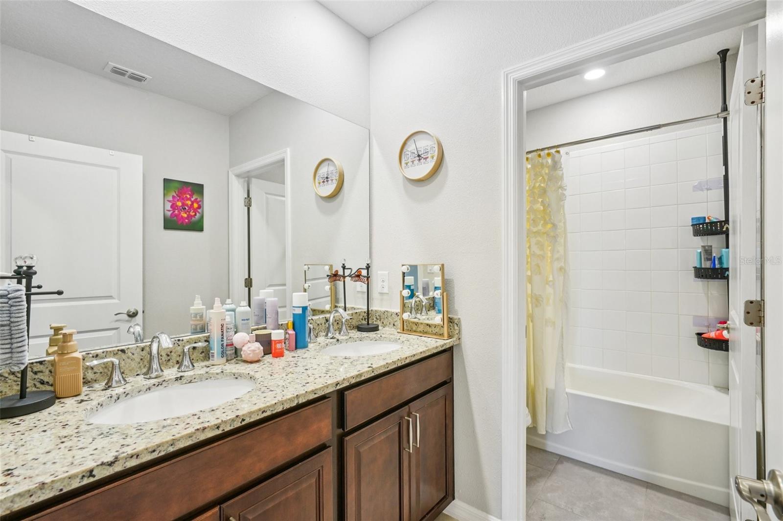 2 Floor Bath
