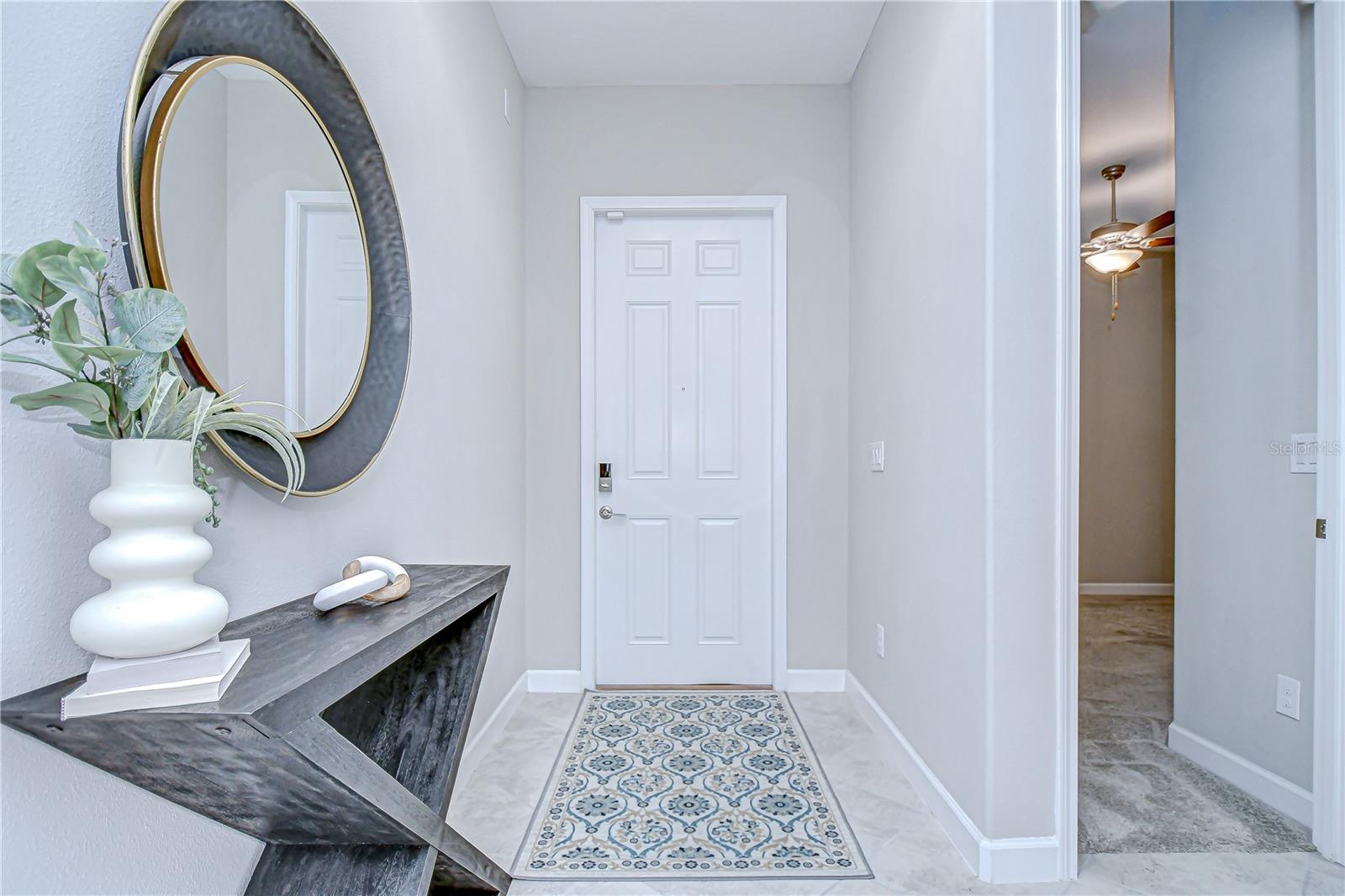 Front Entry/Foyer