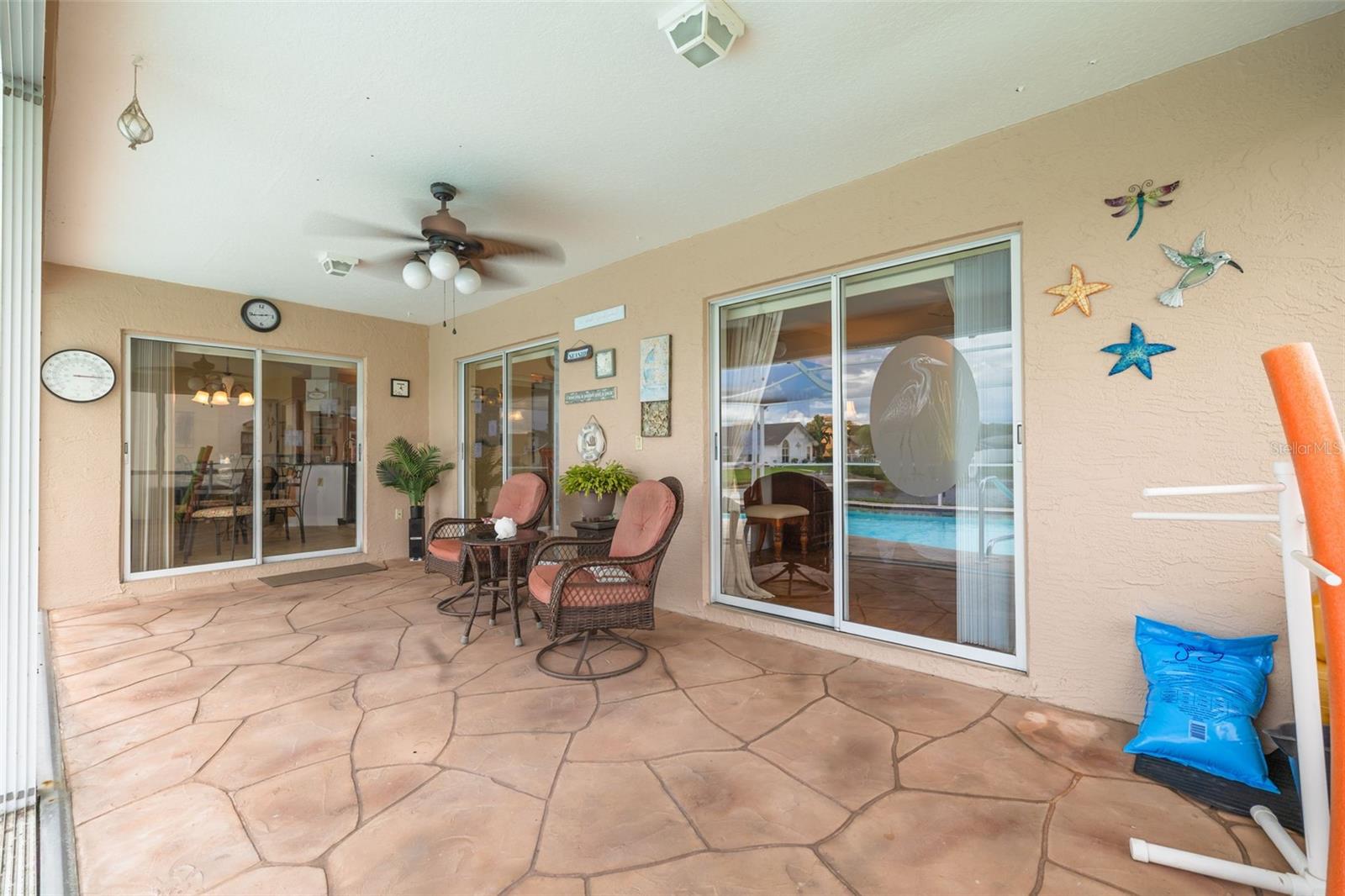 Cover screened lanai
