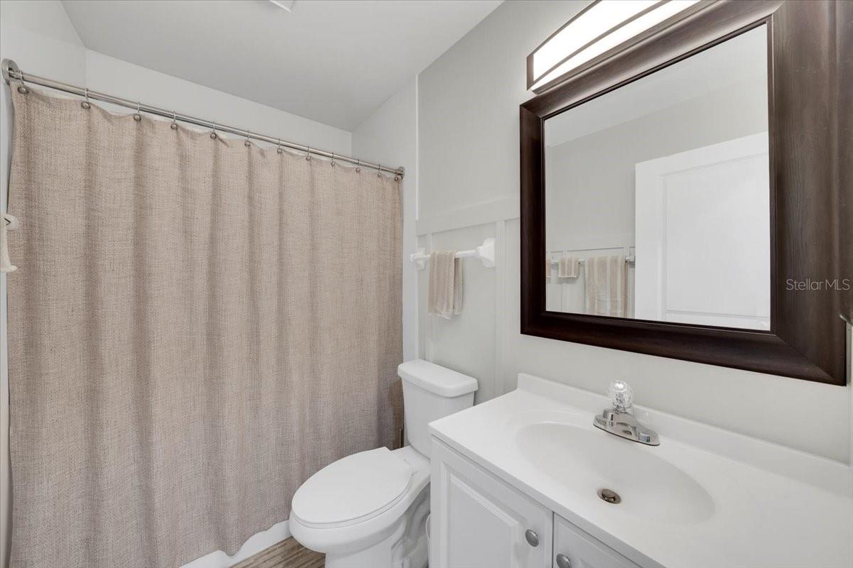 Fully updated guest bathroom