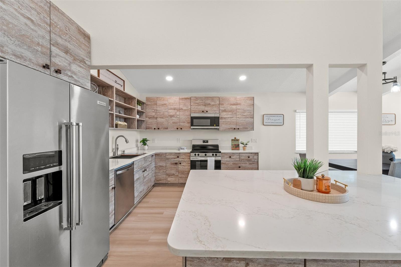 Kitchen (main level)
