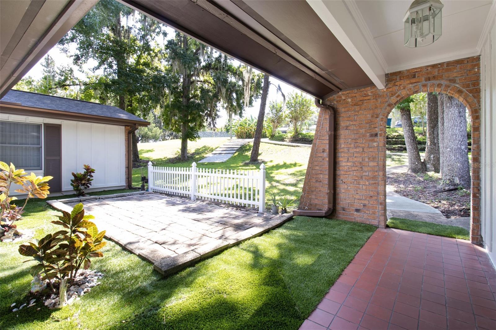 Courtyard in the front of home
