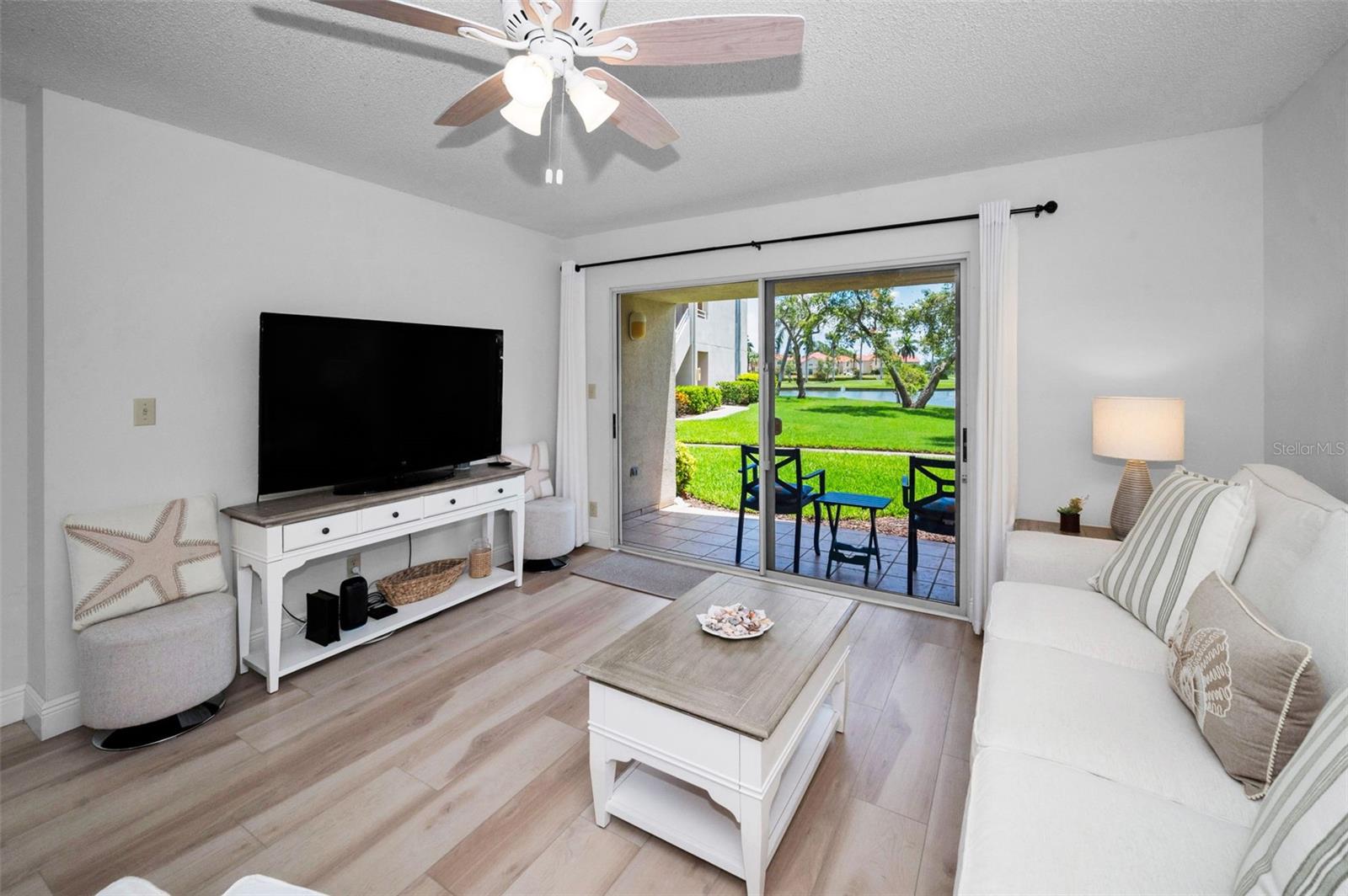 Such a peaceful, tranquil condo with great views.