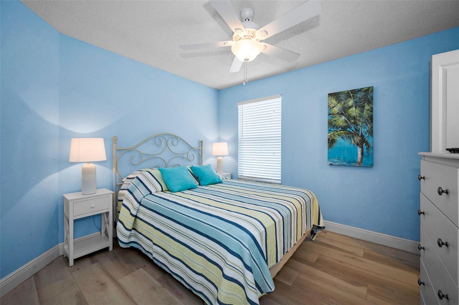 Guest bedroom