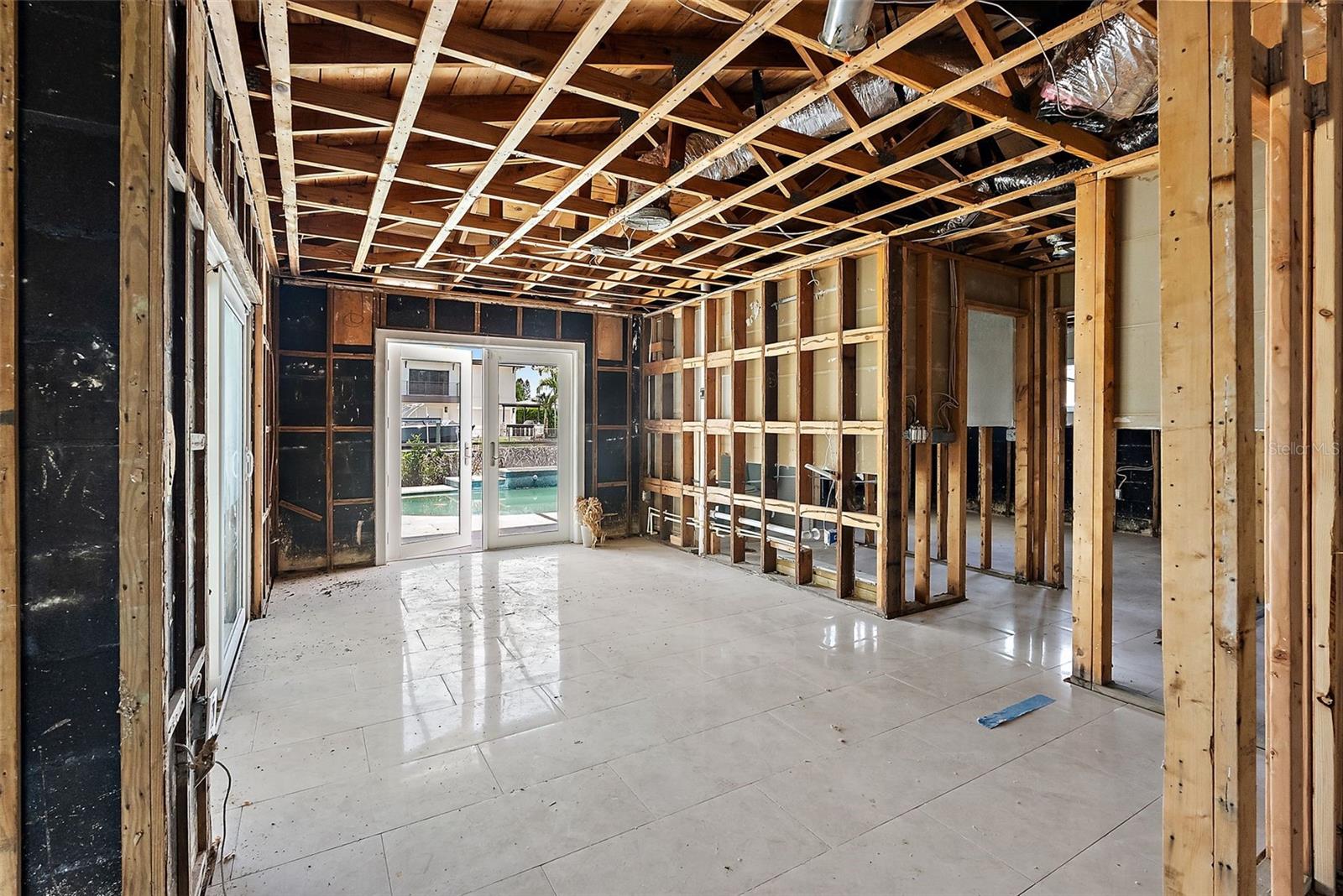 looking into family room from kitchen