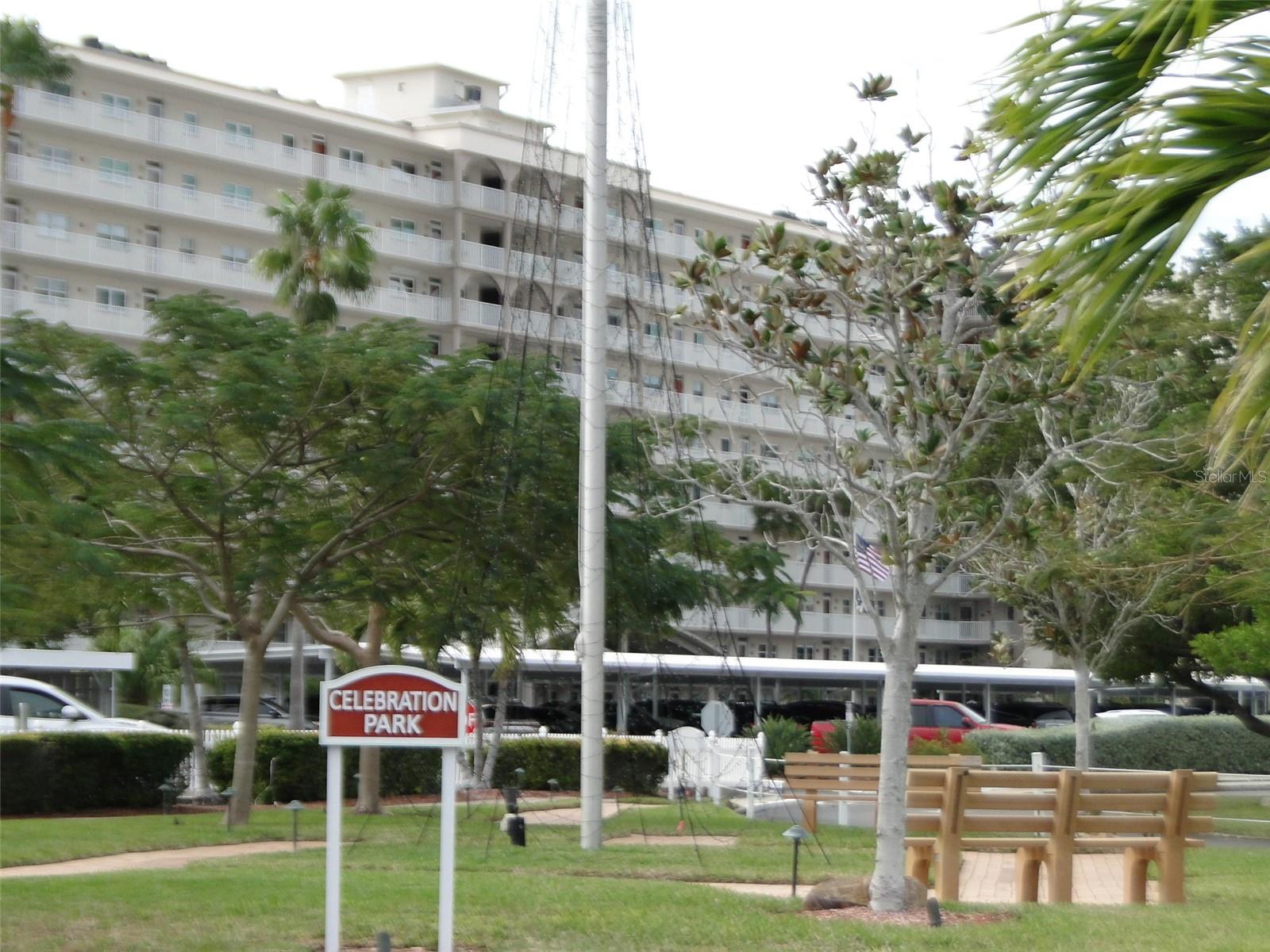 ONE OF THE PARKS ALONG THE WALKWAY IN TOWNSHORES