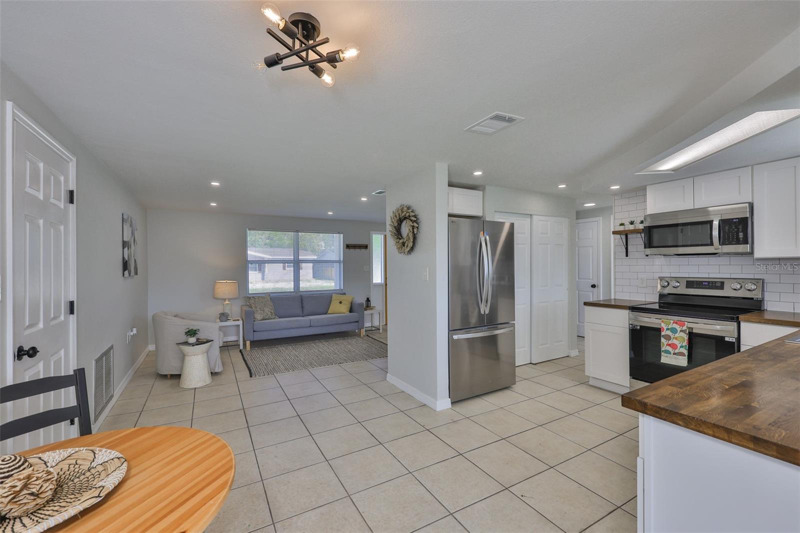 Dining/ Kitchen