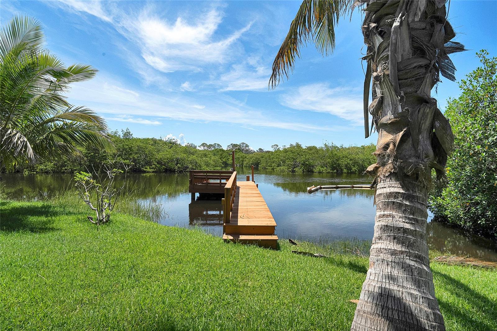Dock with canal access to Gulf