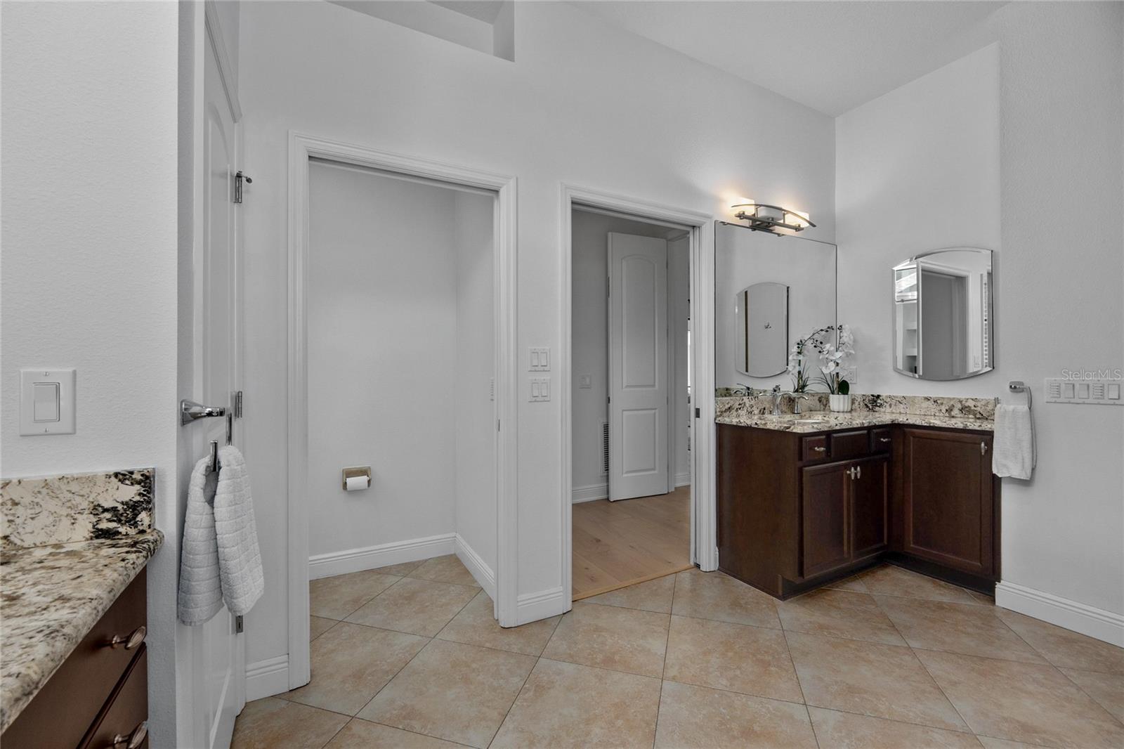 Primary Bedroom En-Suite Bathroom