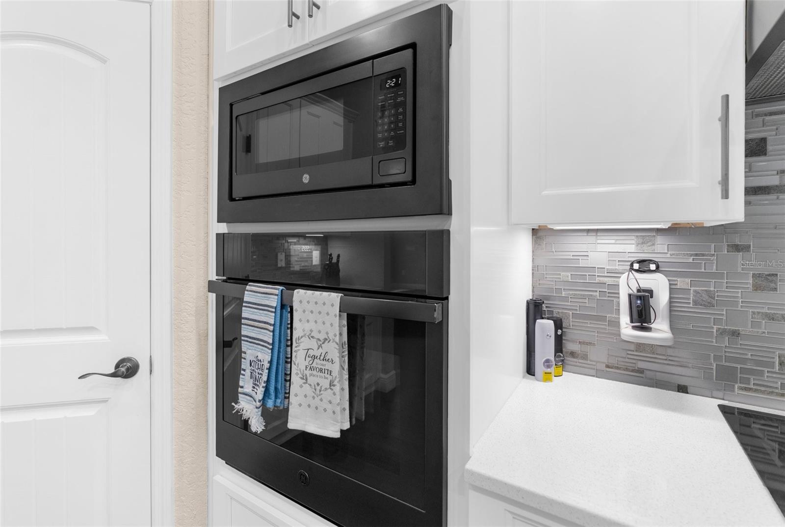Built-in Oven and Microwave