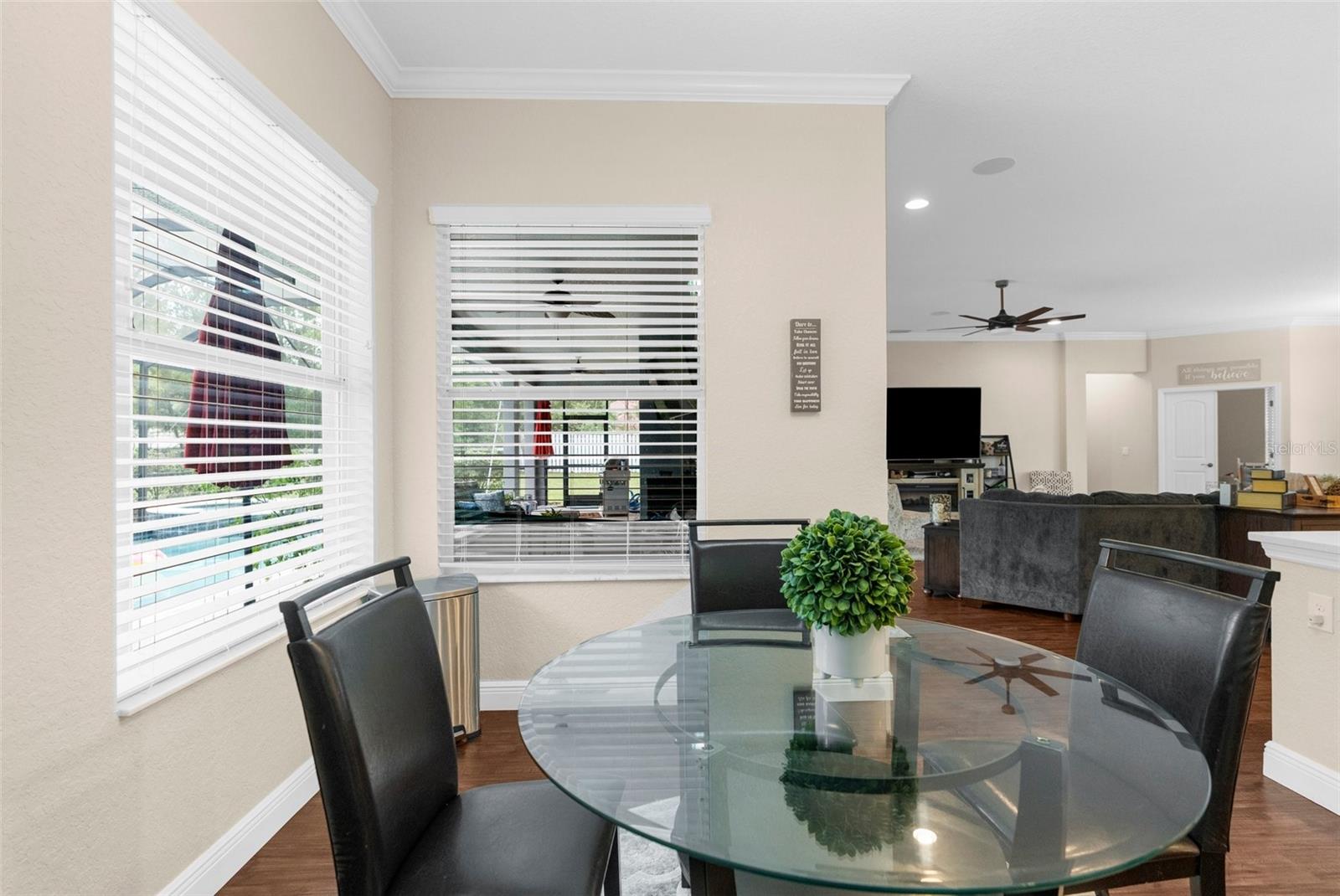 Breakfast Nook