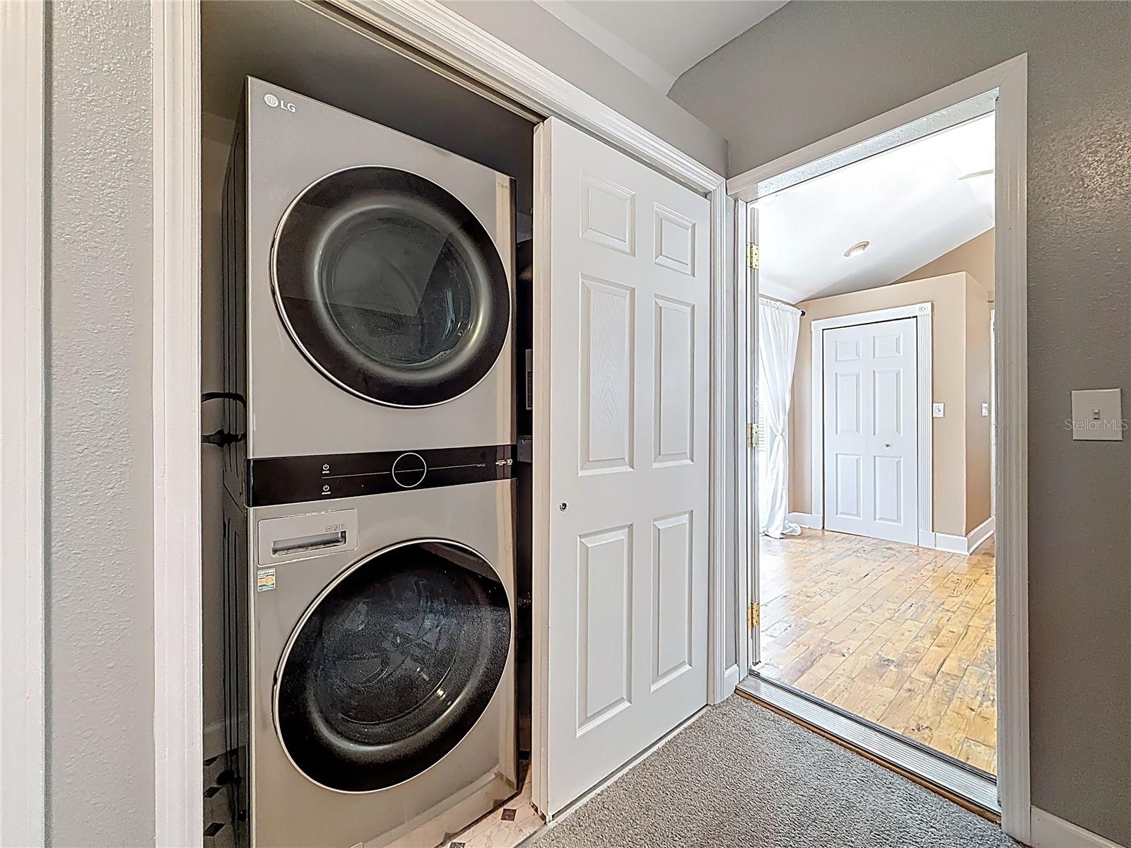 NEW LG WashTower Stacked Laundry (Energy Star Rated Washer and Dryer)