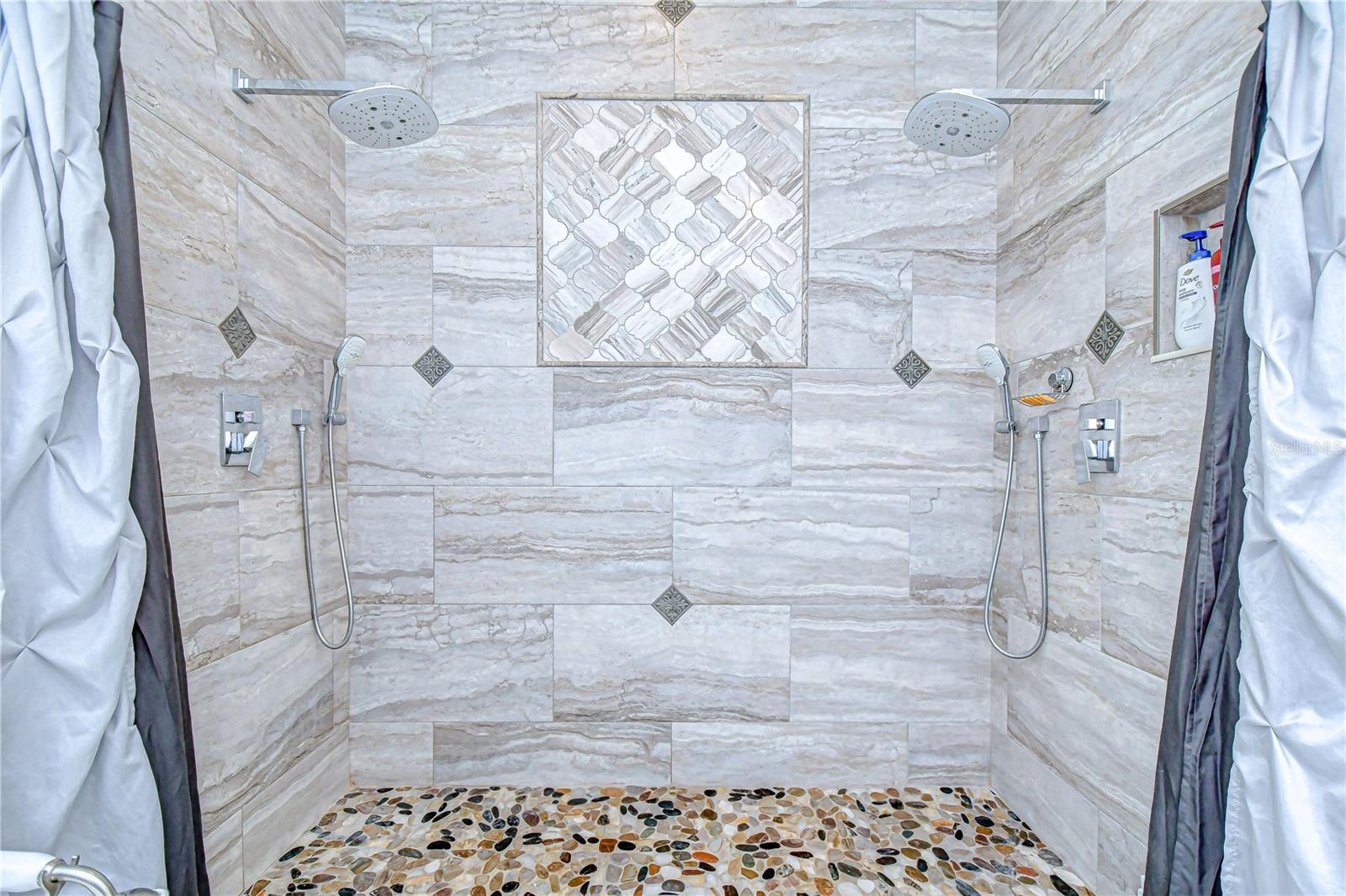 Double head shower!