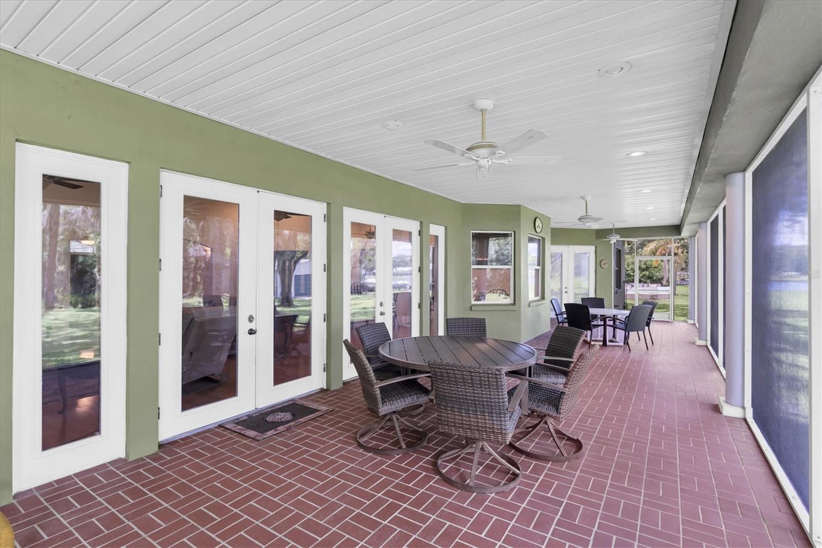 ENJOY MORNING COFFEE OR EVENING COCKTAILS HERE