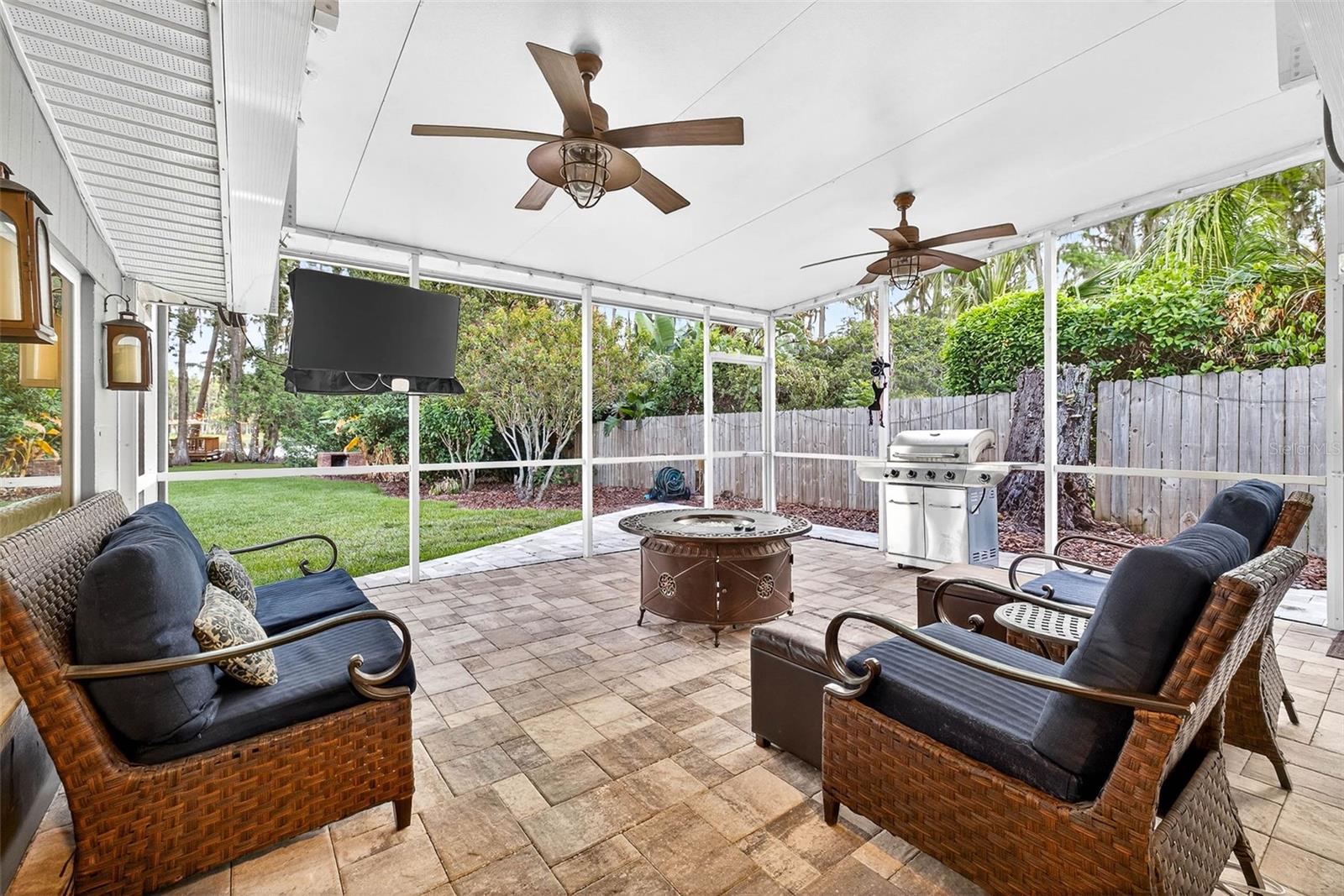 Screened Patio off of Florida Room added 2017