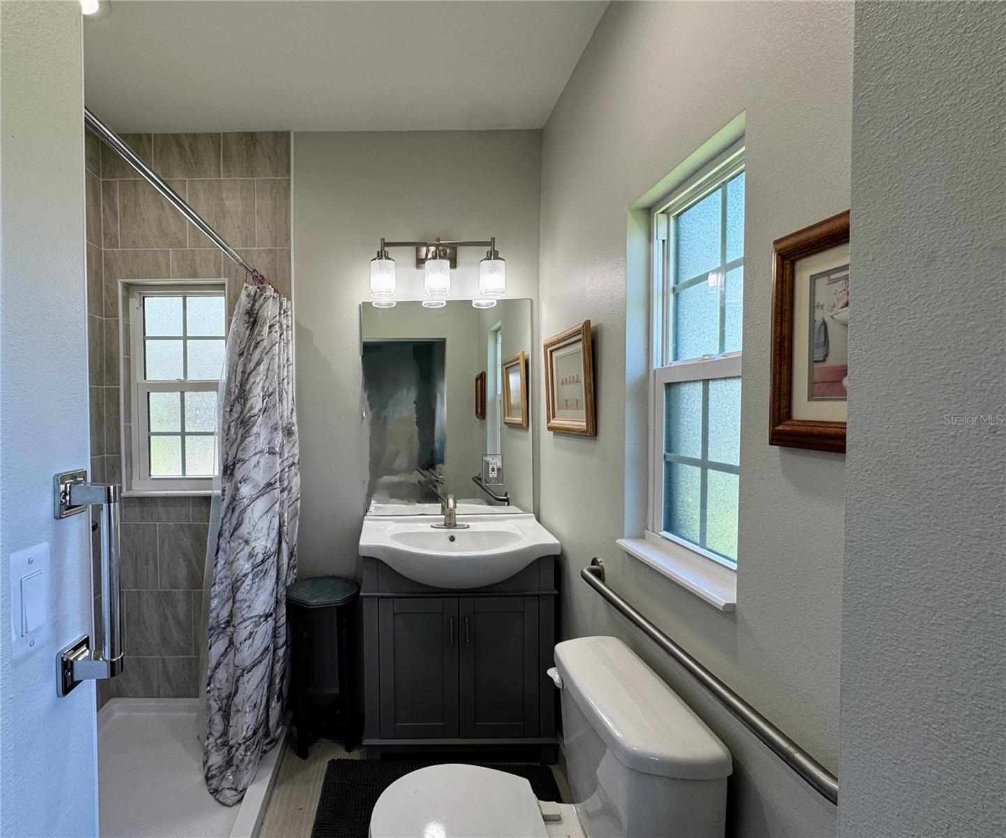 In-Law Full Bath